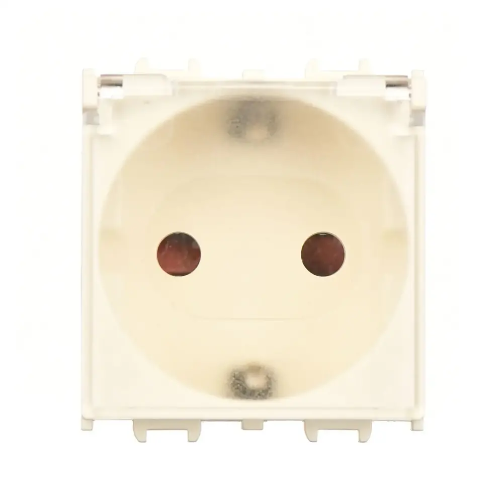 Socket with Side Earth with Shutter with Cover, 2M, Cream - Günsan